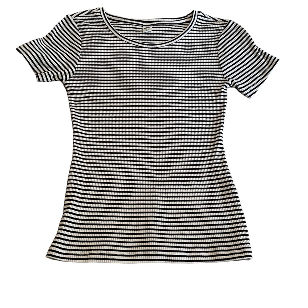 Women’s Size XS Old Navy Black And White Striped Tee